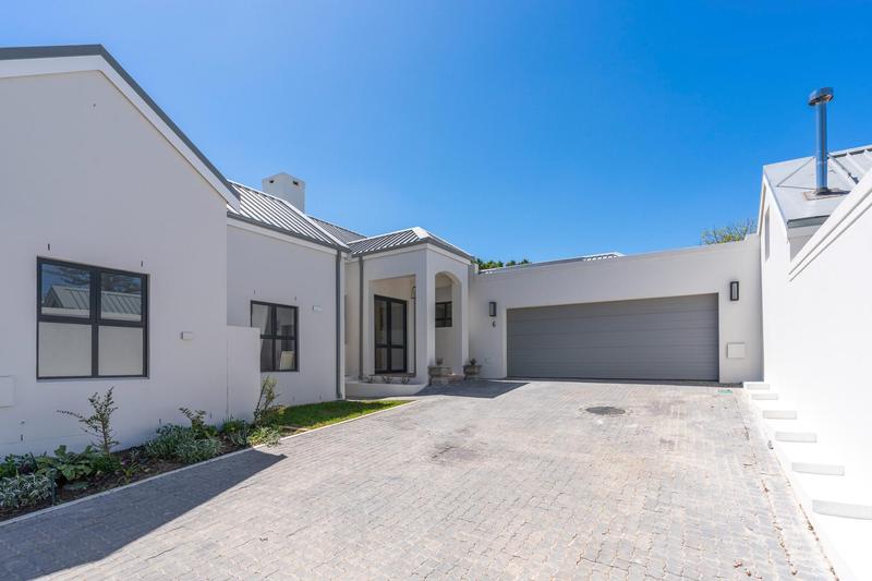 To Let 2 Bedroom Property for Rent in Constantia Western Cape